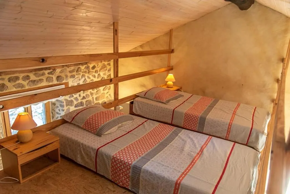 Holiday home Domaine Des Blaches Villa Desaignes
